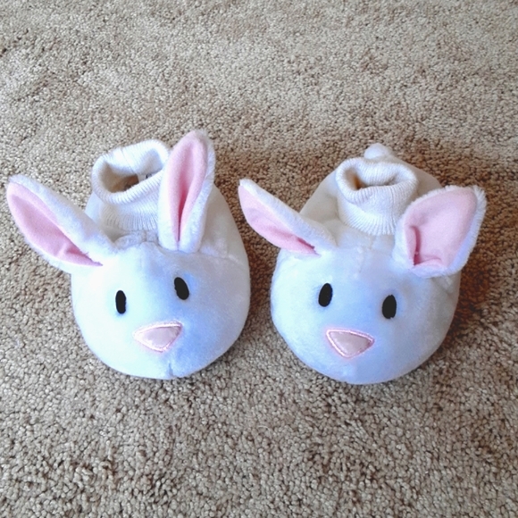 Old Navy Other - Old Navy plush slippers NWOT
